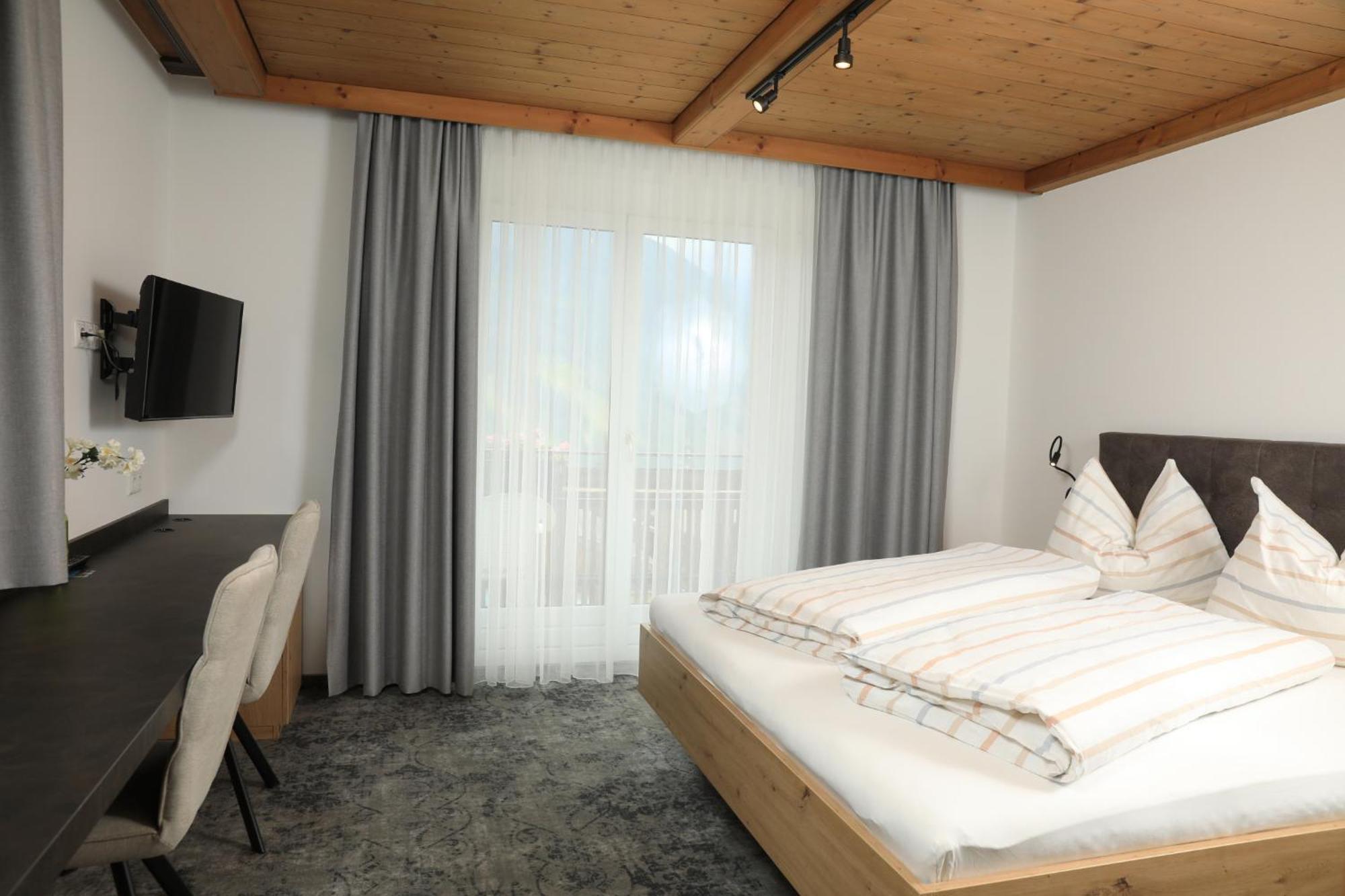 Fruehstueckspension Jagdhof Obertilliach Extérieur photo