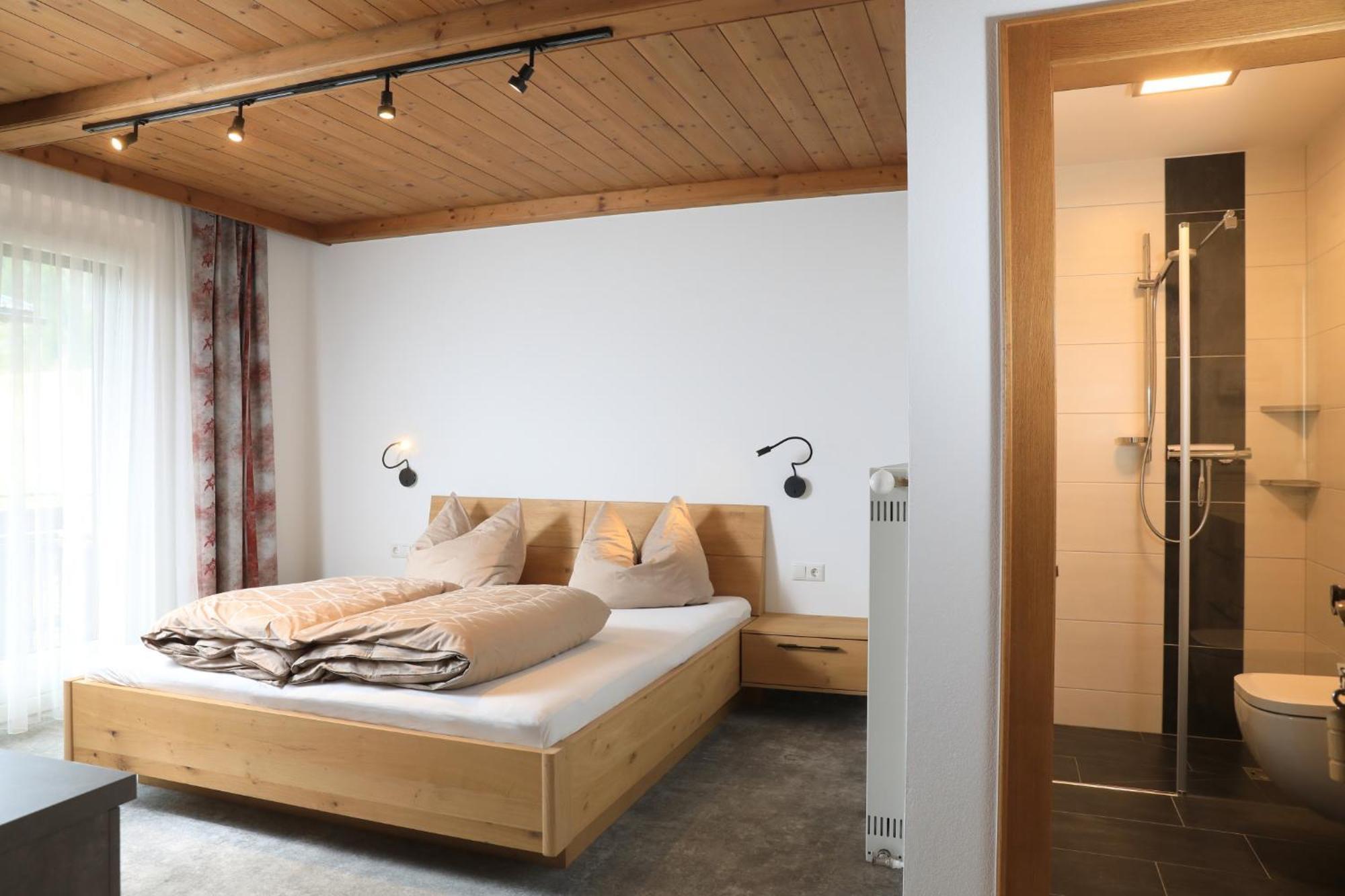 Fruehstueckspension Jagdhof Obertilliach Extérieur photo