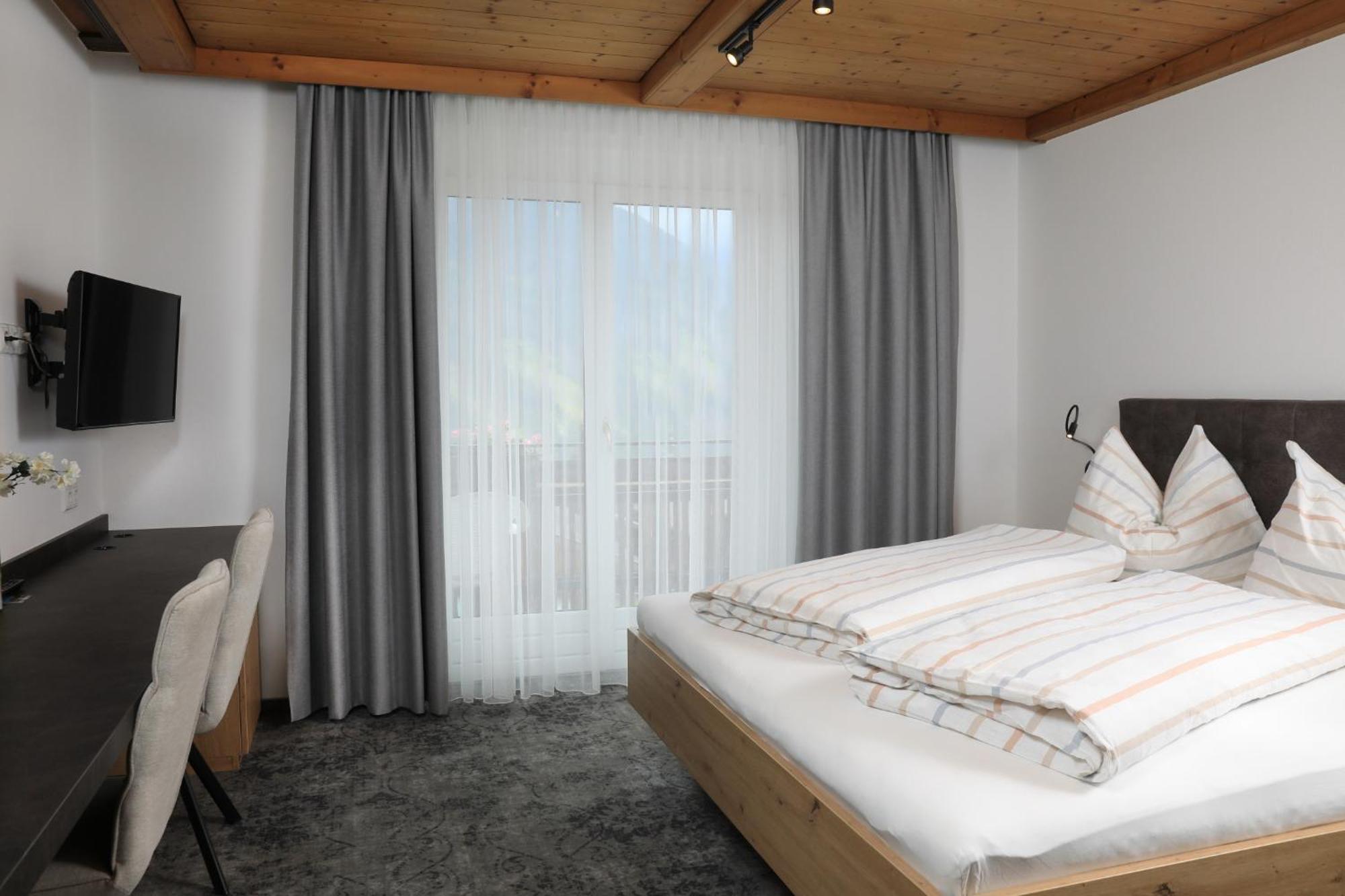 Fruehstueckspension Jagdhof Obertilliach Extérieur photo